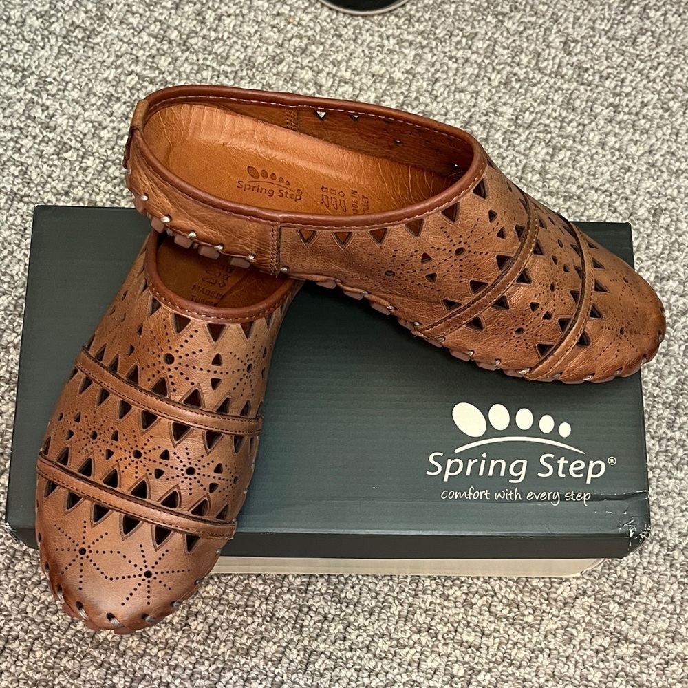 leather mules
